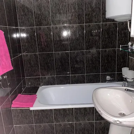 Apart-hotel Apartament Rozelor Elena *