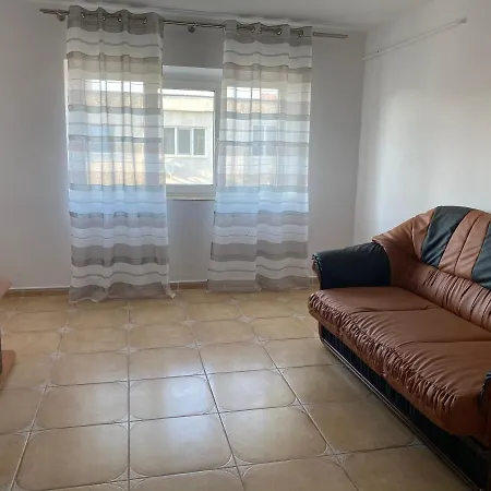 Apartament Rozelor Elena Aparthotel *